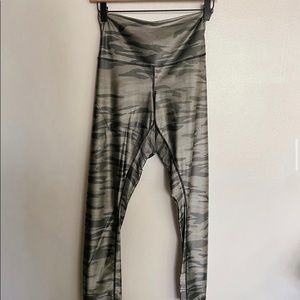 DYI cropped camo leggings